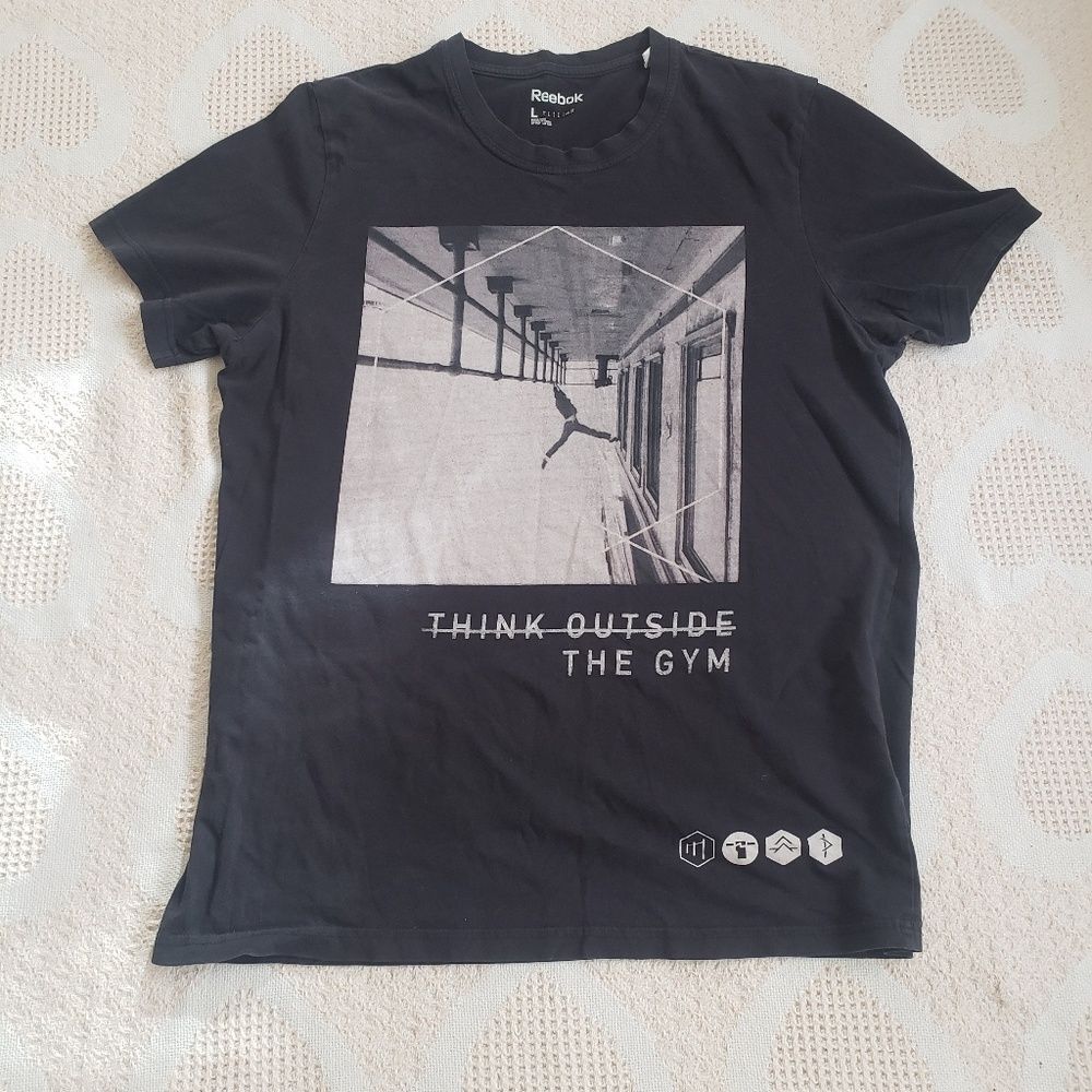 Mens Reebok Tee Size Large